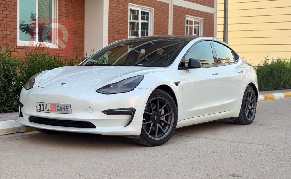 تسلا موديل 3